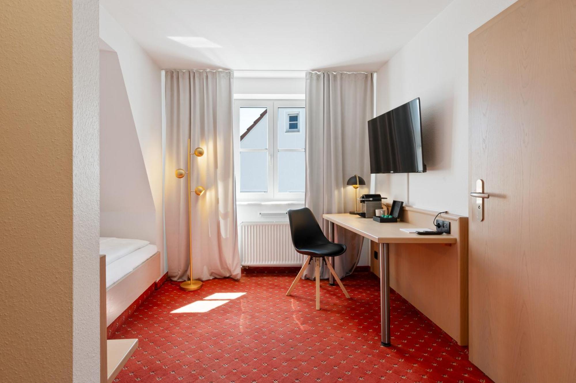 Steiners Hotel Airport-Messe Stoccarda Esterno foto